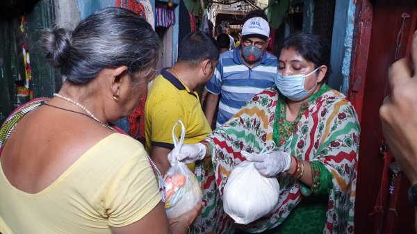 Read more about the article COVID19 FOOD DISTRIBUTION CAMP IN KALIGHAT